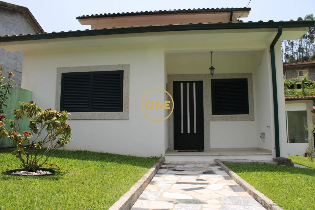 Moradia T3 para Venda em Gondoriz Foto 5