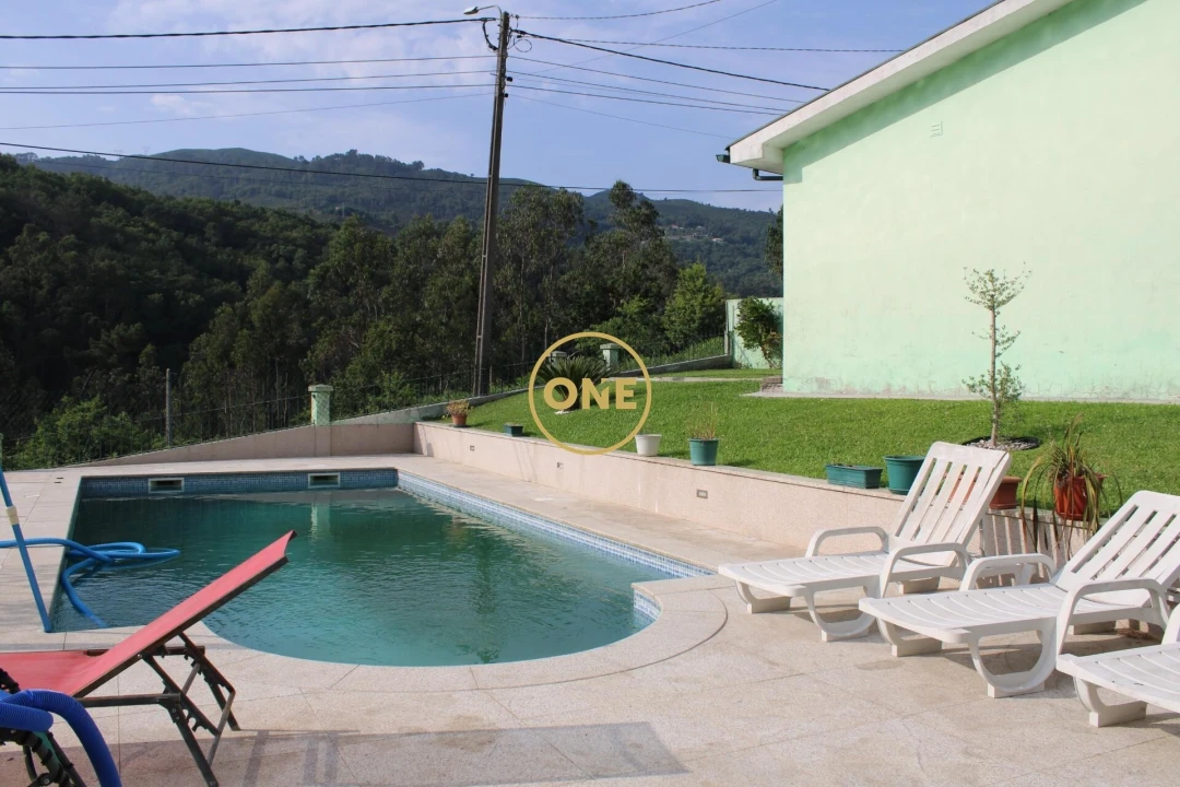 Moradia T3 para Venda em Gondoriz Foto 6