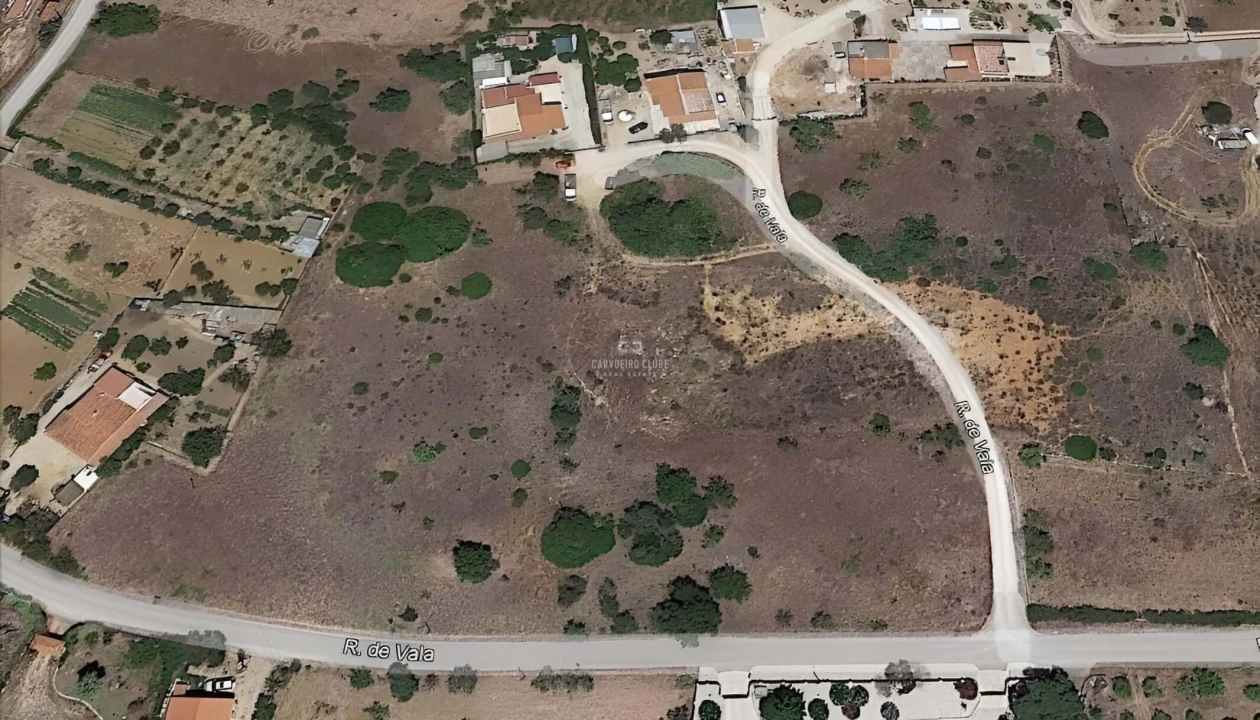 Terreno para Venda em Armação de Pera Foto 11