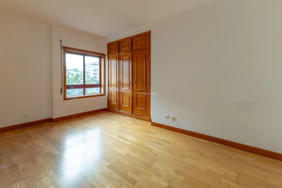 Apartamento T3 para Venda em Marvila, Ribeira Santarém, São Salvador, São Nicolau