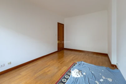 Apartamento T3 para Venda em Marvila, Ribeira Santarém, São Salvador, São Nicolau