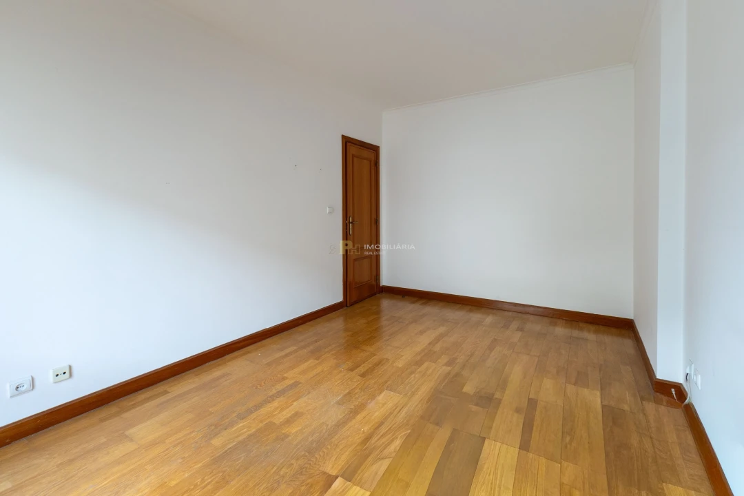 Apartamento T3 para Venda em Marvila, Ribeira Santarém, São Salvador, São Nicolau Foto 4