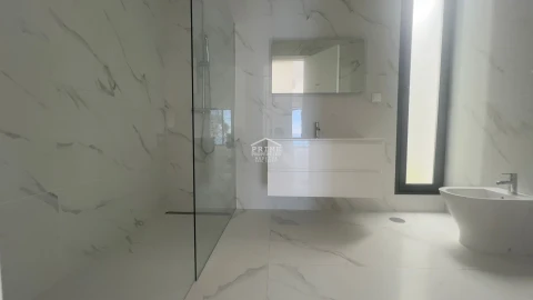 Moradia T3 para Venda em Arco da Calheta