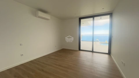 Moradia T3 para Venda em Arco da Calheta