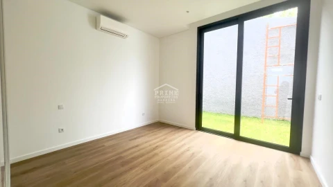 Moradia T3 para Venda em Arco da Calheta