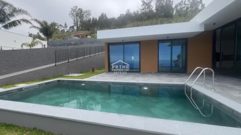 Moradia T3 para Venda em Arco da Calheta