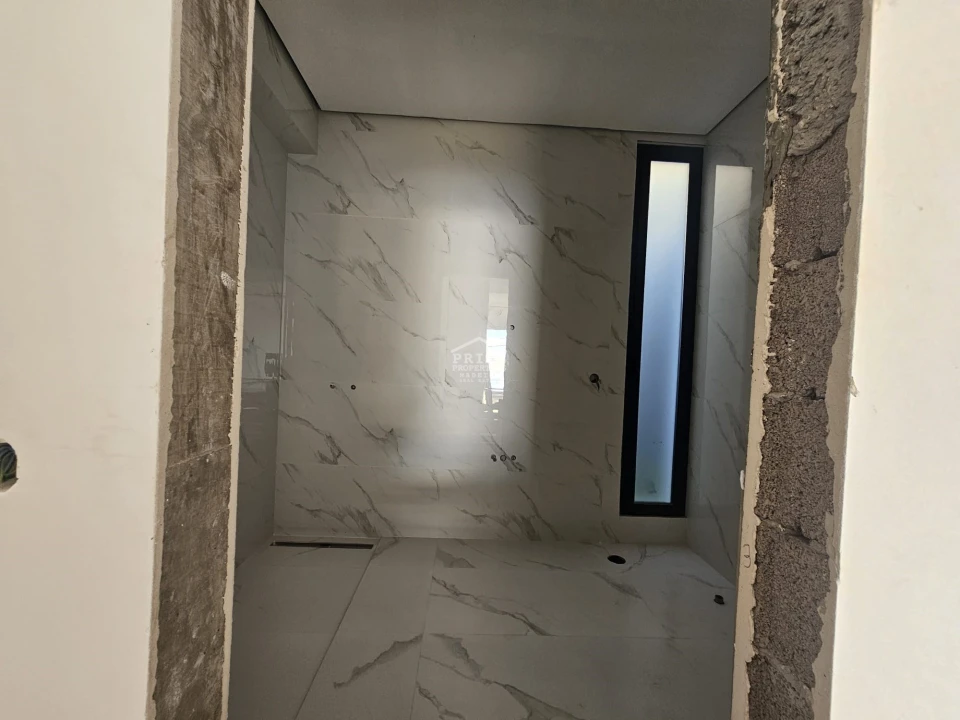 Moradia T3 para Venda em Arco da Calheta Foto 18