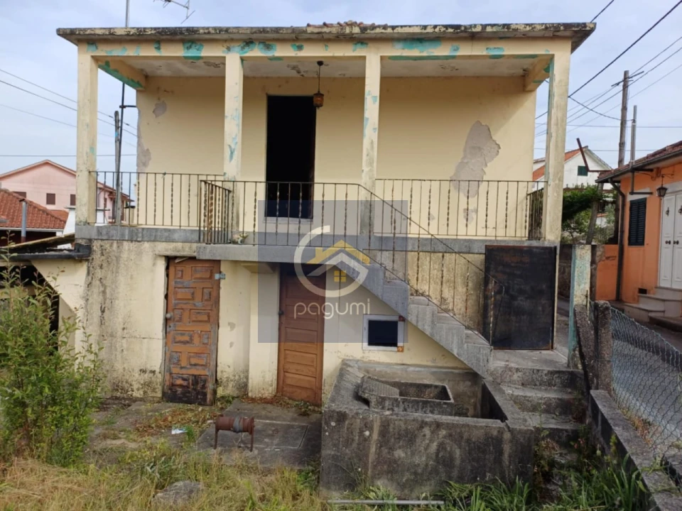 Moradia T3 para Venda em Lodares Foto 1