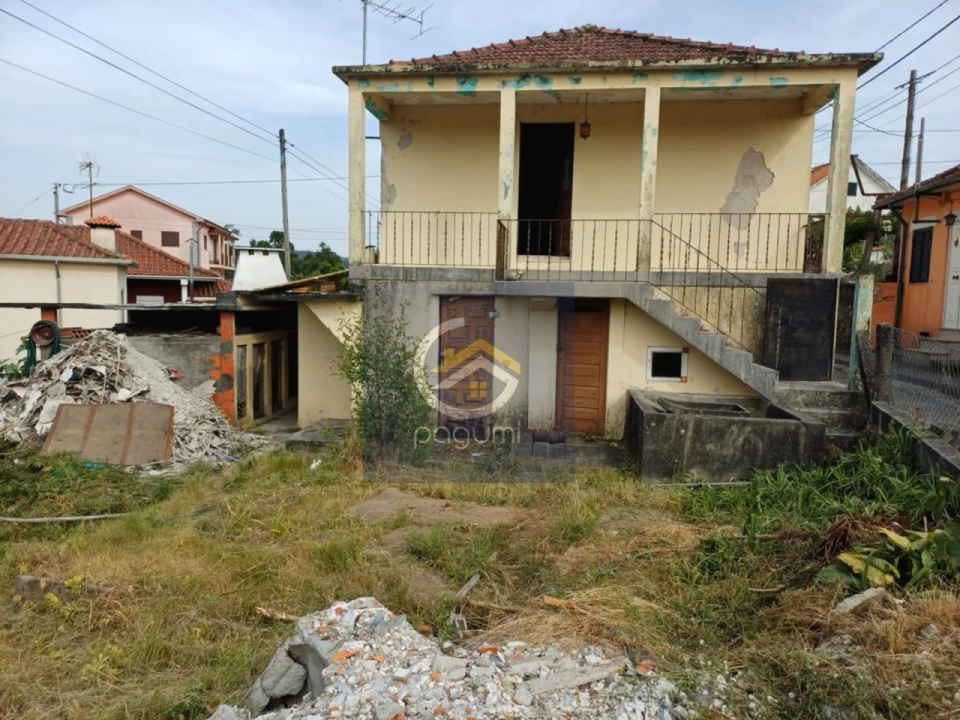 Moradia T3 para Venda em Lodares Foto 3