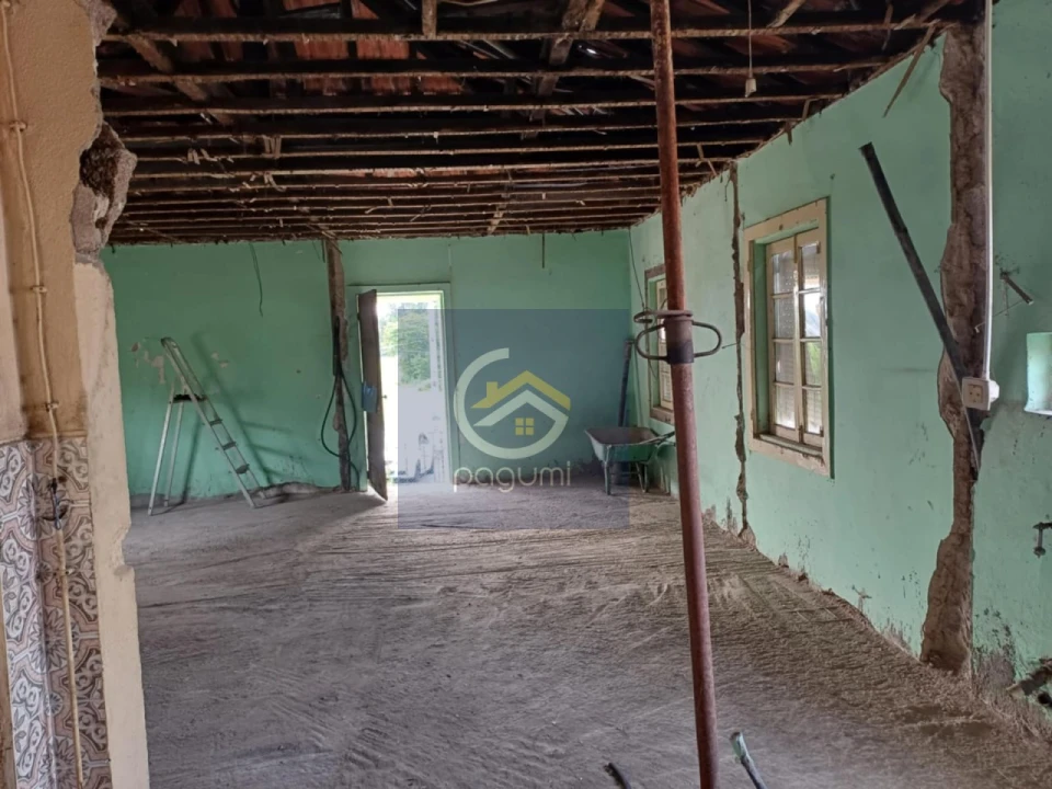 Moradia T3 para Venda em Lodares Foto 9