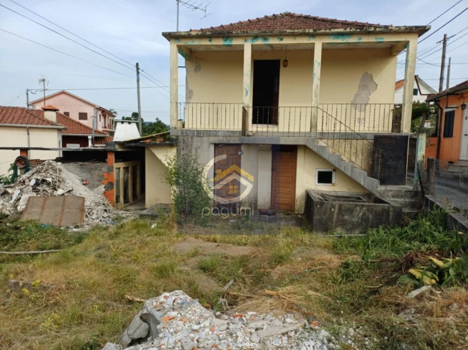 Moradia T3 para Venda em Lodares Foto 3