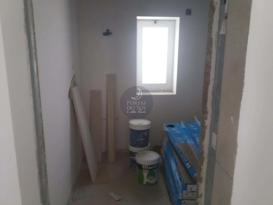 Apartamento T1 para Venda em Marvila, Ribeira Santarém, São Salvador, São Nicolau Foto 2