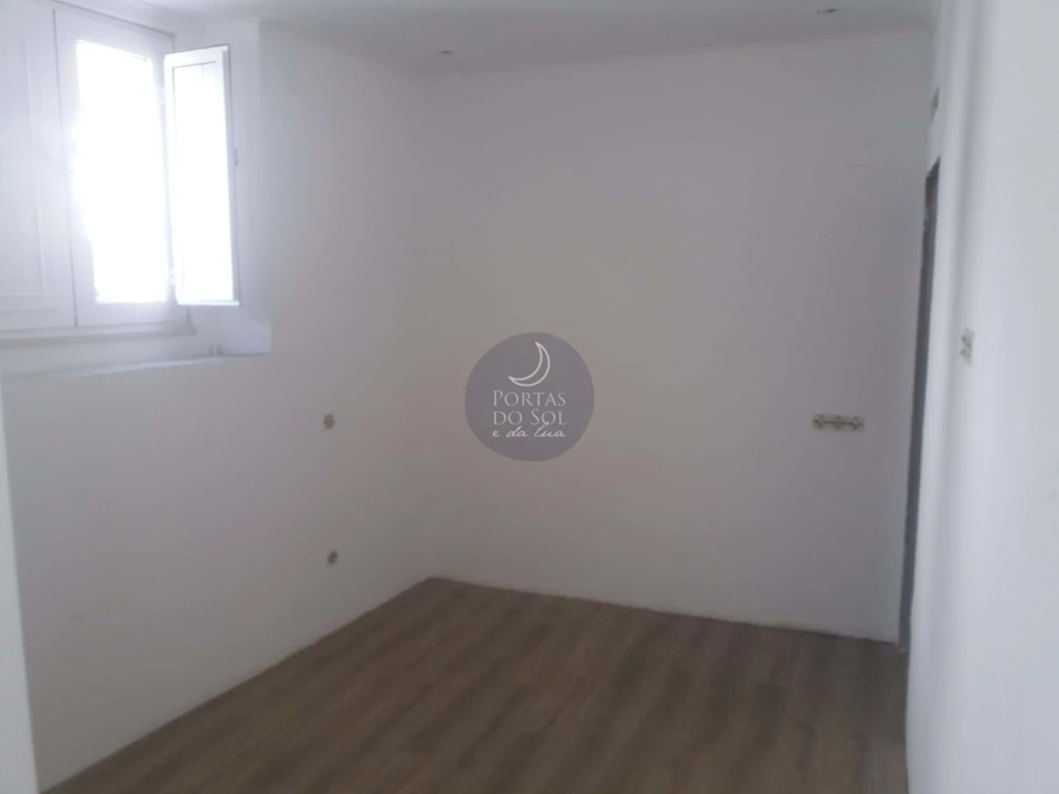 Apartamento T1 para Venda em Marvila, Ribeira Santarém, São Salvador, São Nicolau Foto 4