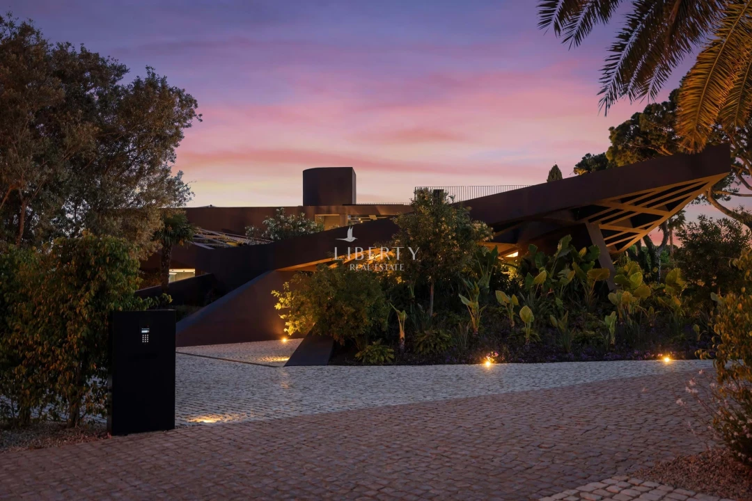 Moradia T7 para Venda em Almancil Planta 55