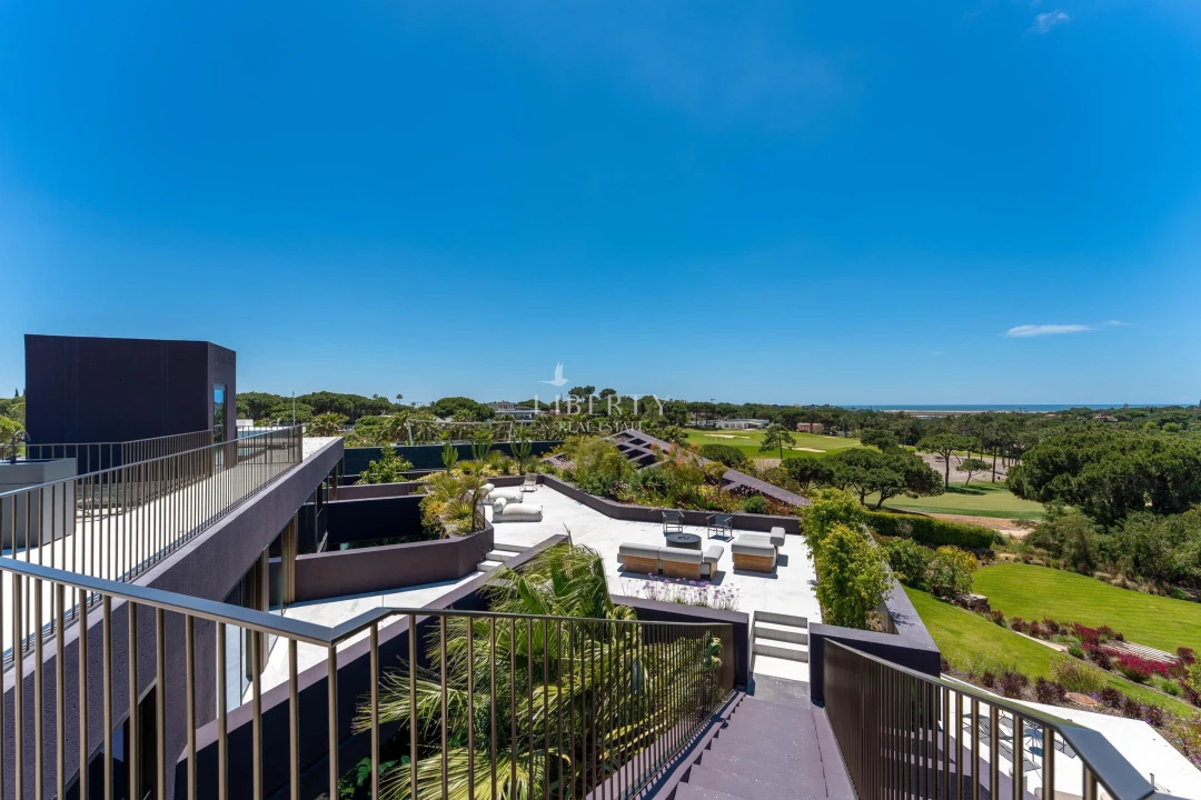 Moradia T7 para Venda em Almancil Planta 45