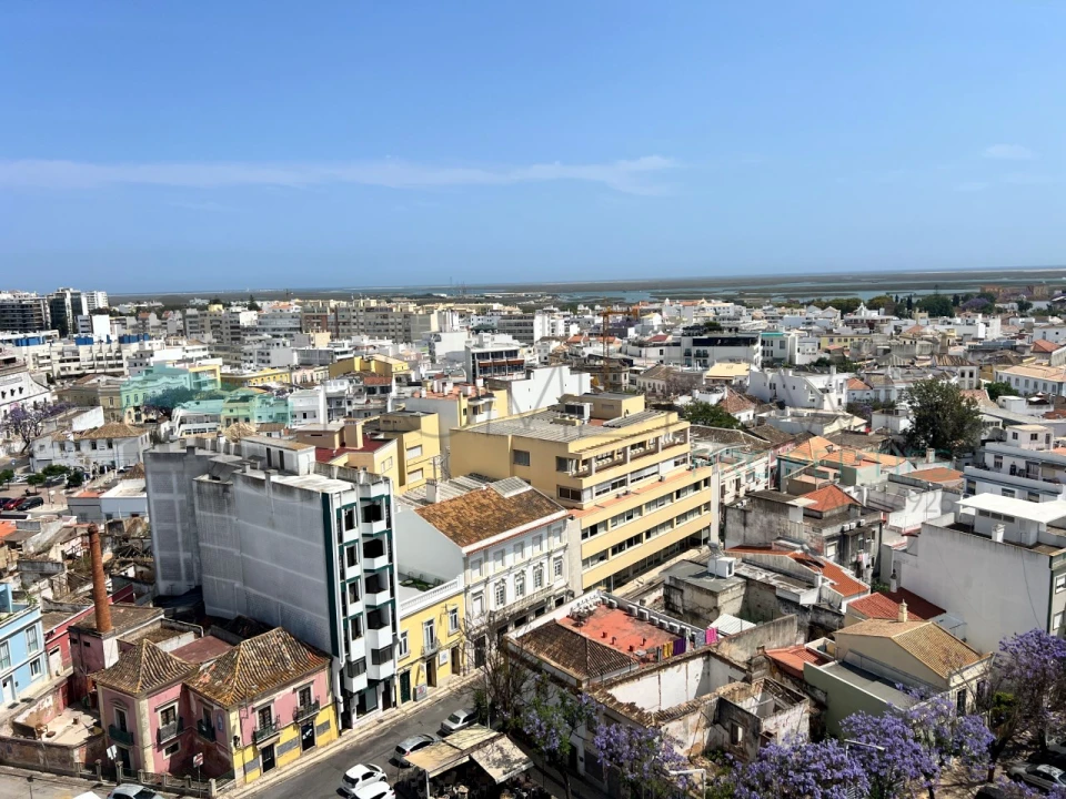 Apartamento T6 para Venda em Faro (Sé e São Pedro) Foto 9
