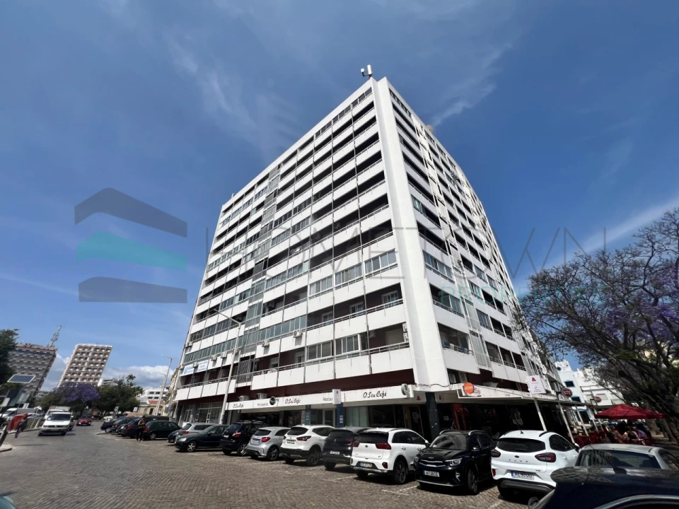 Apartamento T6 para Venda em Faro (Sé e São Pedro) Foto 5