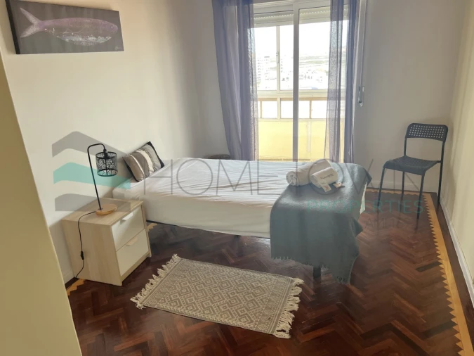 Apartamento T6 para Venda em Faro (Sé e São Pedro) Foto 14