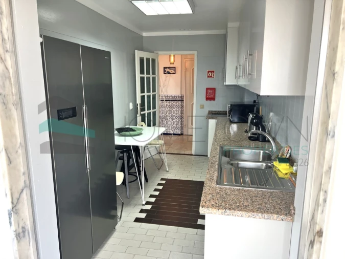 Apartamento T6 para Venda em Faro (Sé e São Pedro) Foto 12