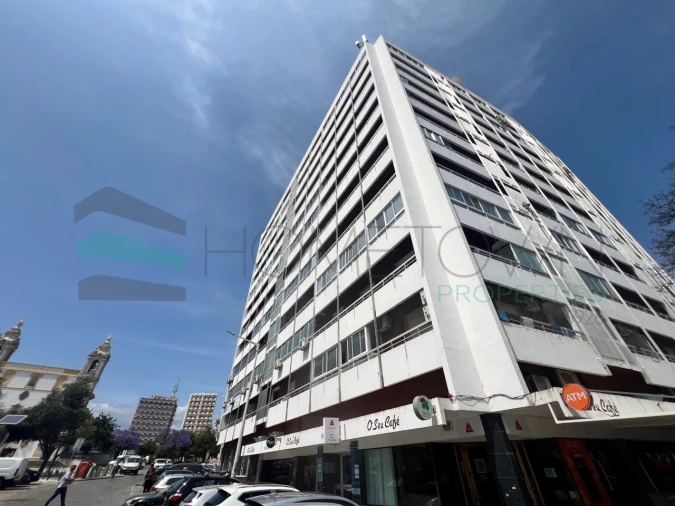 Apartamento T6 para Venda em Faro (Sé e São Pedro) Foto 34