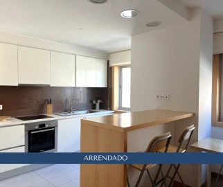 Apartamento T1 para Arrendamento em Paranhos