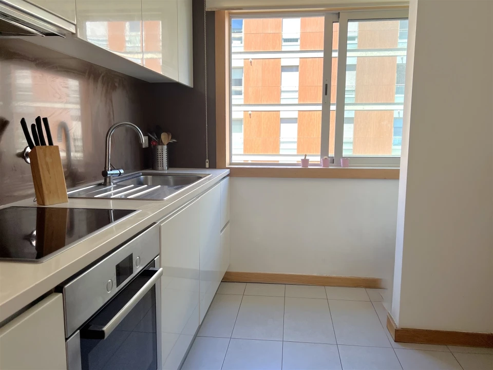 Apartamento T1 para Arrendamento em Paranhos Foto 10