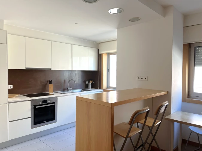 Apartamento T1 para Arrendamento em Paranhos Foto 2