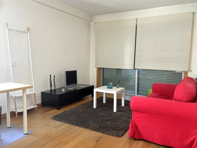 Apartamento T1 para Arrendamento em Paranhos Foto 7