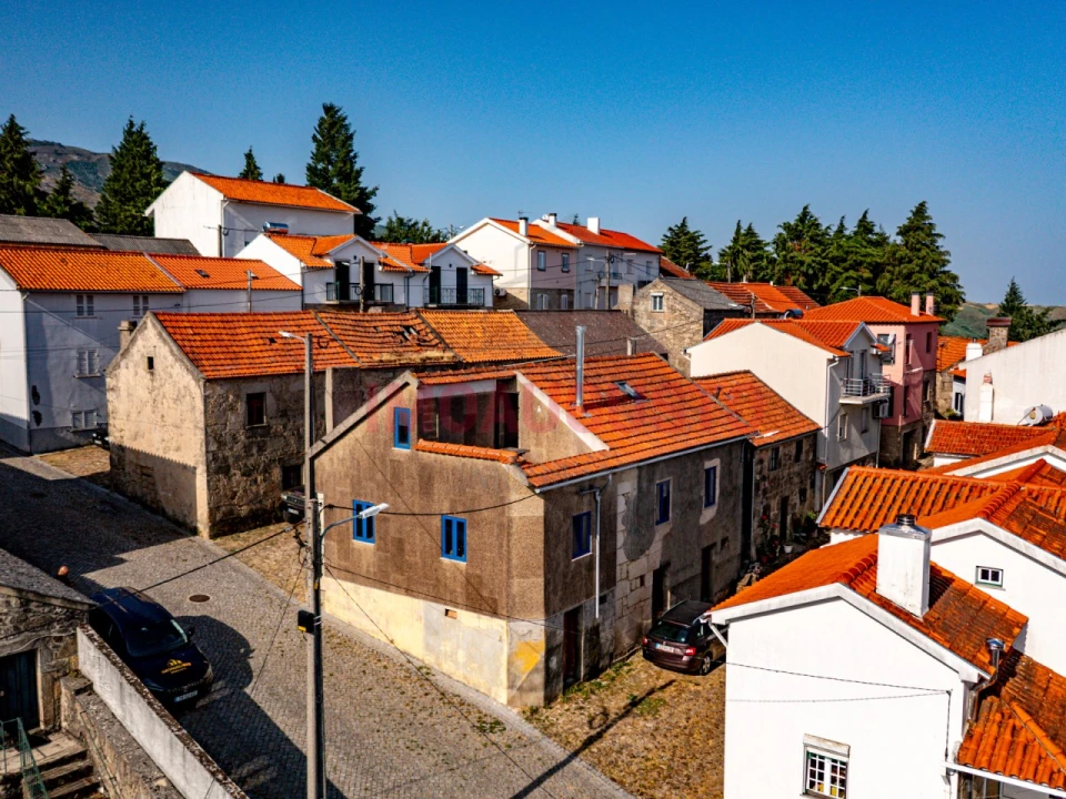 Moradia T3 para Venda em Folgosinho Foto 5