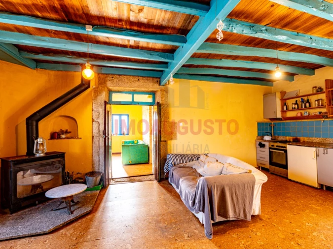 Moradia T3 para Venda em Folgosinho Foto 9