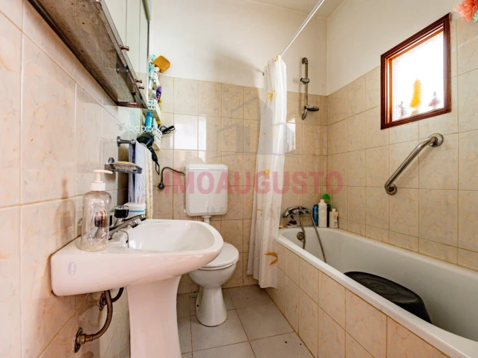 Moradia T3 para Venda em Vila Boa Foto 13