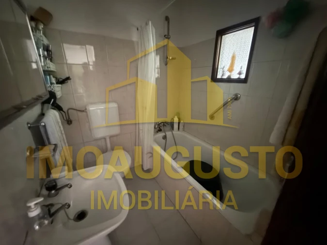 Moradia T3 para Venda em Vila Boa Foto 7