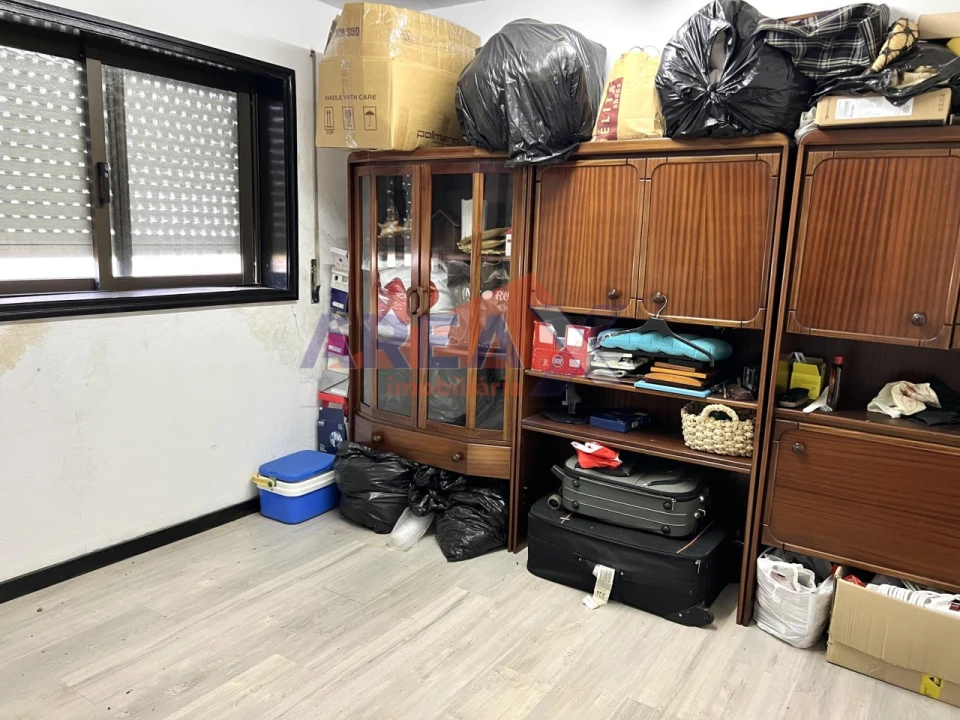 Moradia T5 para Venda em O. Azeméis, Riba-Ul, Ul, Macinhata Seixa, Madail Foto 21