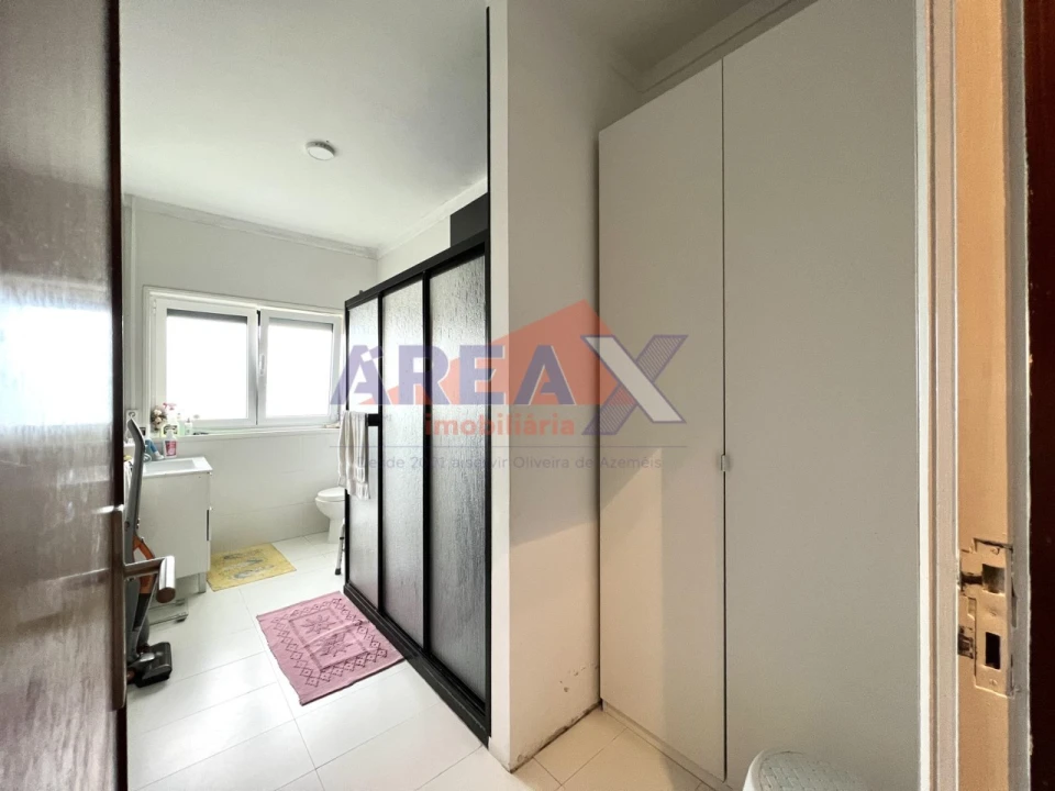 Moradia T5 para Venda em O. Azeméis, Riba-Ul, Ul, Macinhata Seixa, Madail Foto 36