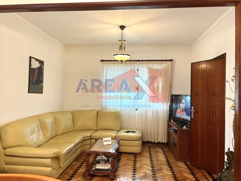 Moradia T5 para Venda em O. Azeméis, Riba-Ul, Ul, Macinhata Seixa, Madail Foto 44