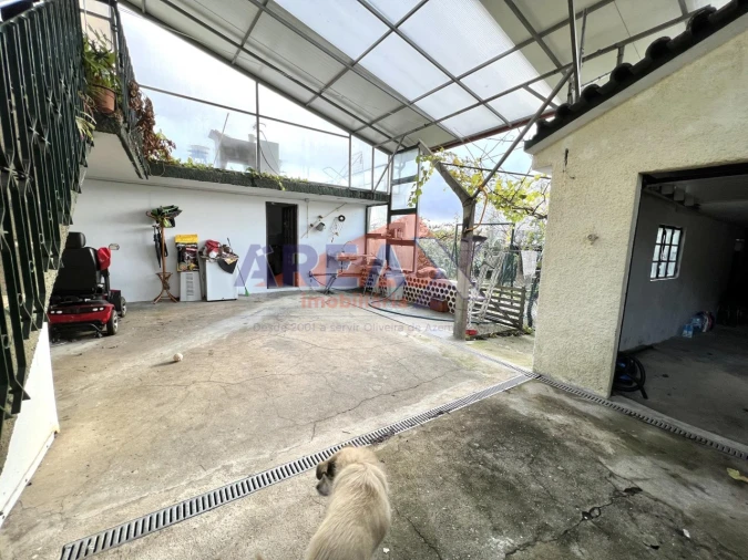 Moradia T5 para Venda em O. Azeméis, Riba-Ul, Ul, Macinhata Seixa, Madail Foto 13