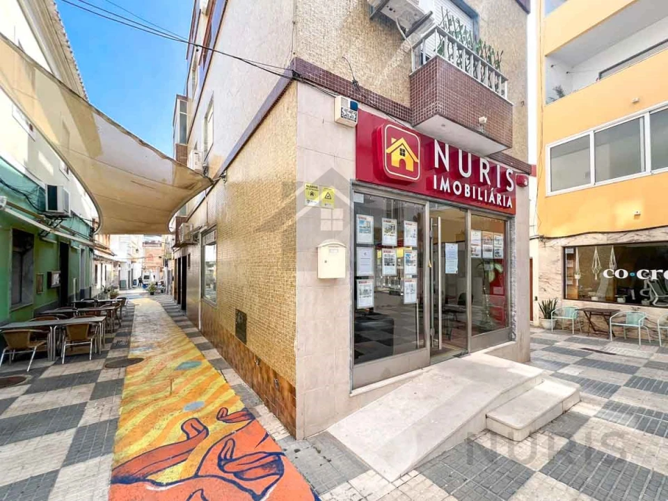 Loja para Arrendamento em Portimão Foto 2