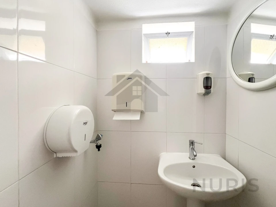 Loja para Arrendamento em Portimão Foto 14