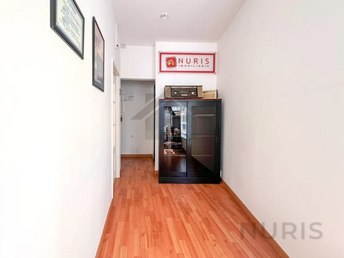 Loja para Arrendamento em Portimão Foto 12