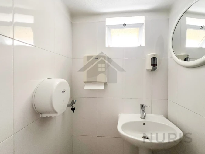 Loja para Arrendamento em Portimão Foto 14