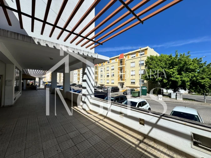 Loja para Arrendamento em Marvila, Ribeira Santarém, São Salvador, São Nicolau Foto 4