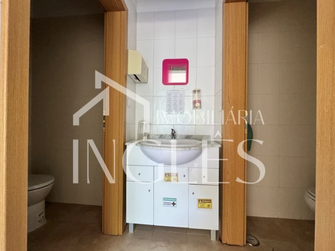 Loja para Arrendamento em Marvila, Ribeira Santarém, São Salvador, São Nicolau Foto 5