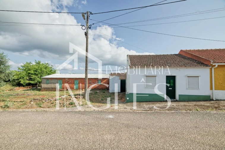 Moradia T2 para Venda em Marvila, Ribeira Santarém, São Salvador, São Nicolau Foto 2