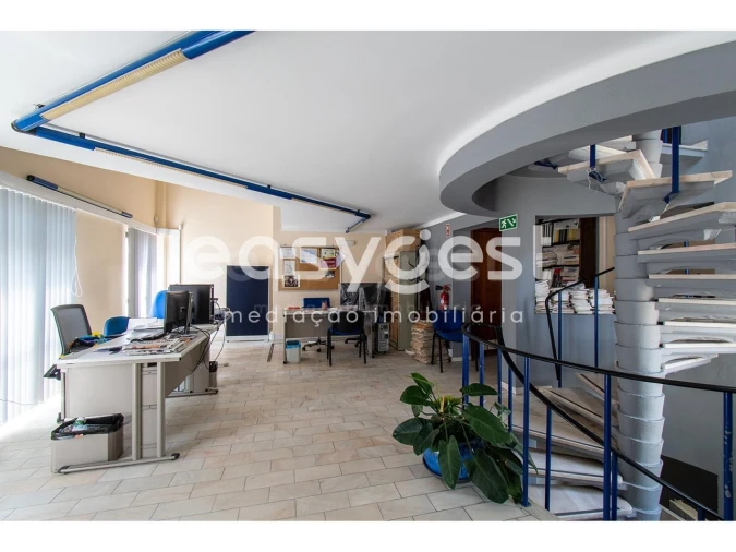 Escritório para Venda em Vila Real de Santo Antonio Foto 11