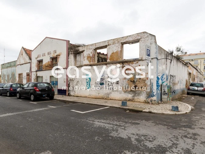 Prédio para Venda em Vila Real de Santo Antonio Foto 5