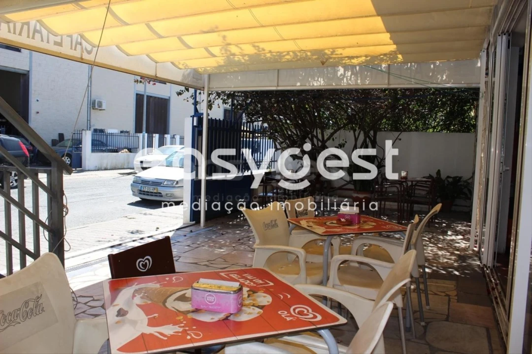 Armazém para Venda em Vila Real de Santo Antonio Foto 2