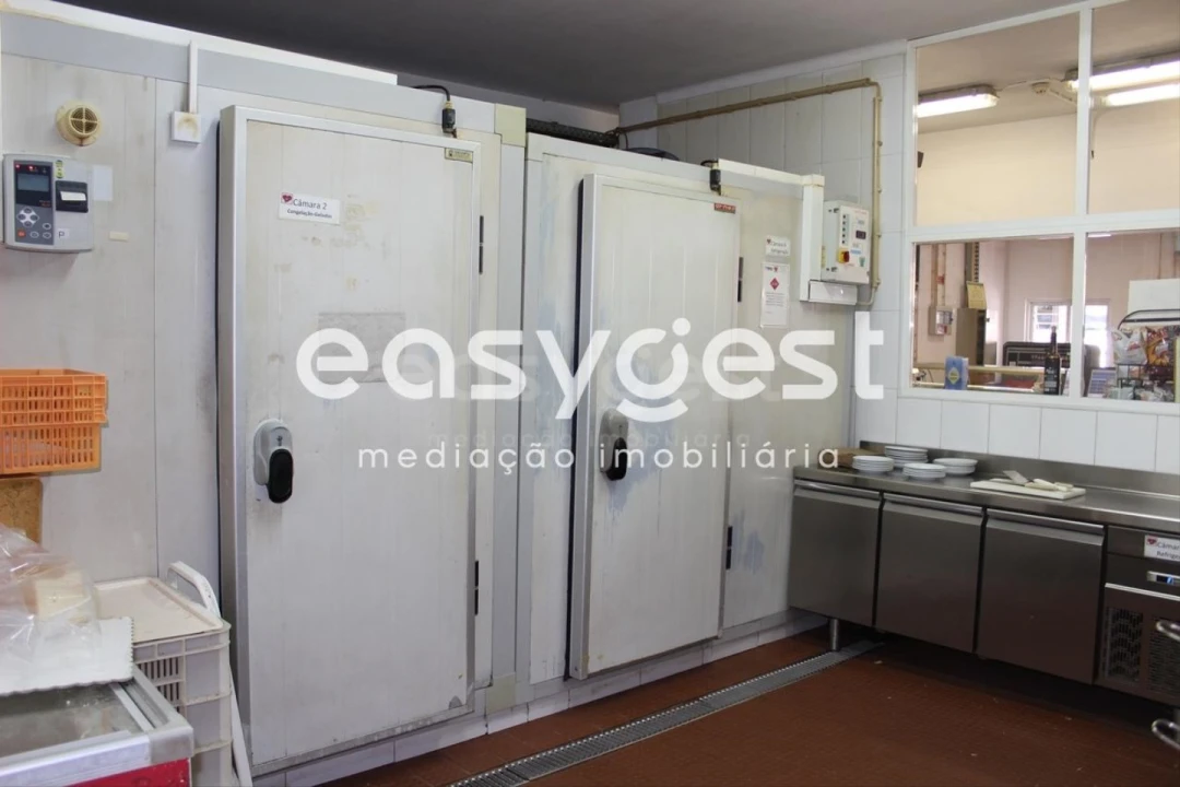 Armazém para Venda em Vila Real de Santo Antonio Foto 13