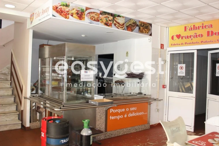 Armazém para Venda em Vila Real de Santo Antonio Foto 4