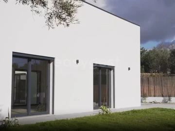Moradia T3 para Venda em Loule (São Clemente)