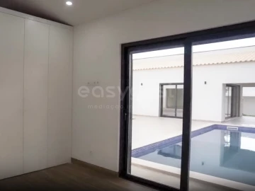Moradia T3 para Venda em Loule (São Clemente)